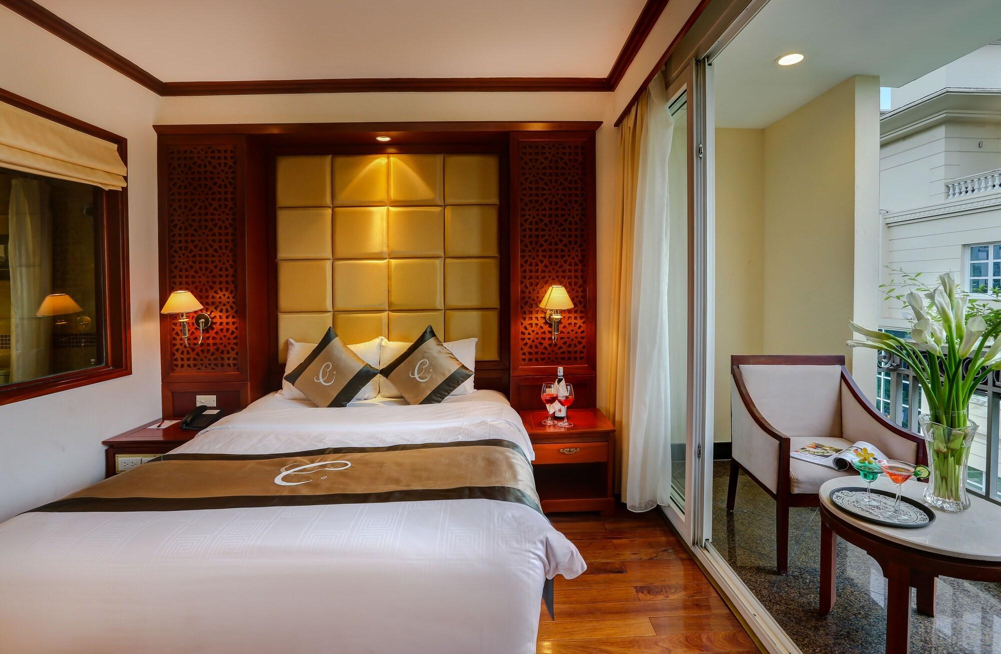 Conifer Boutique Hotel Hanoi Bagian luar foto
