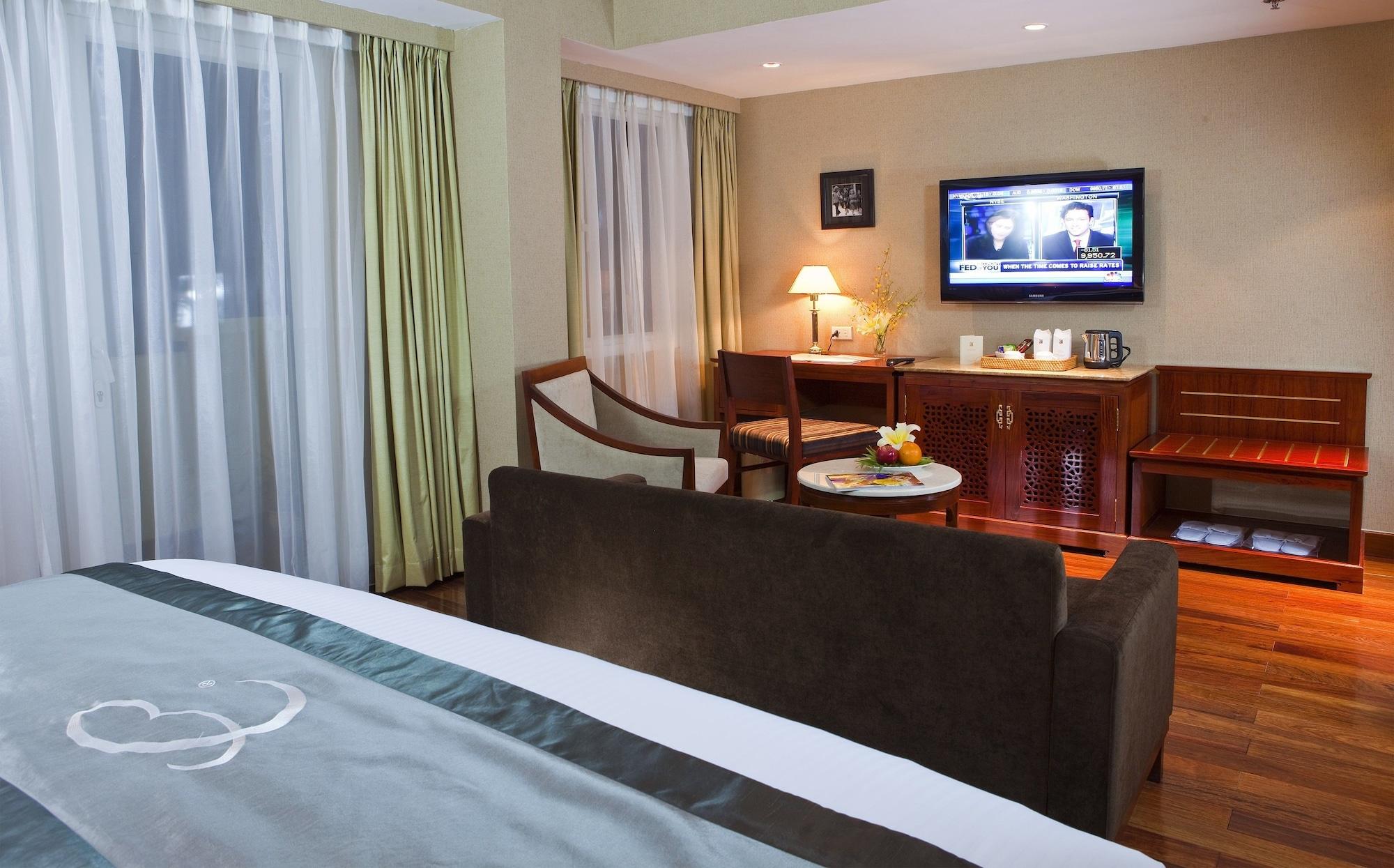 Conifer Boutique Hotel Hanoi Bagian luar foto