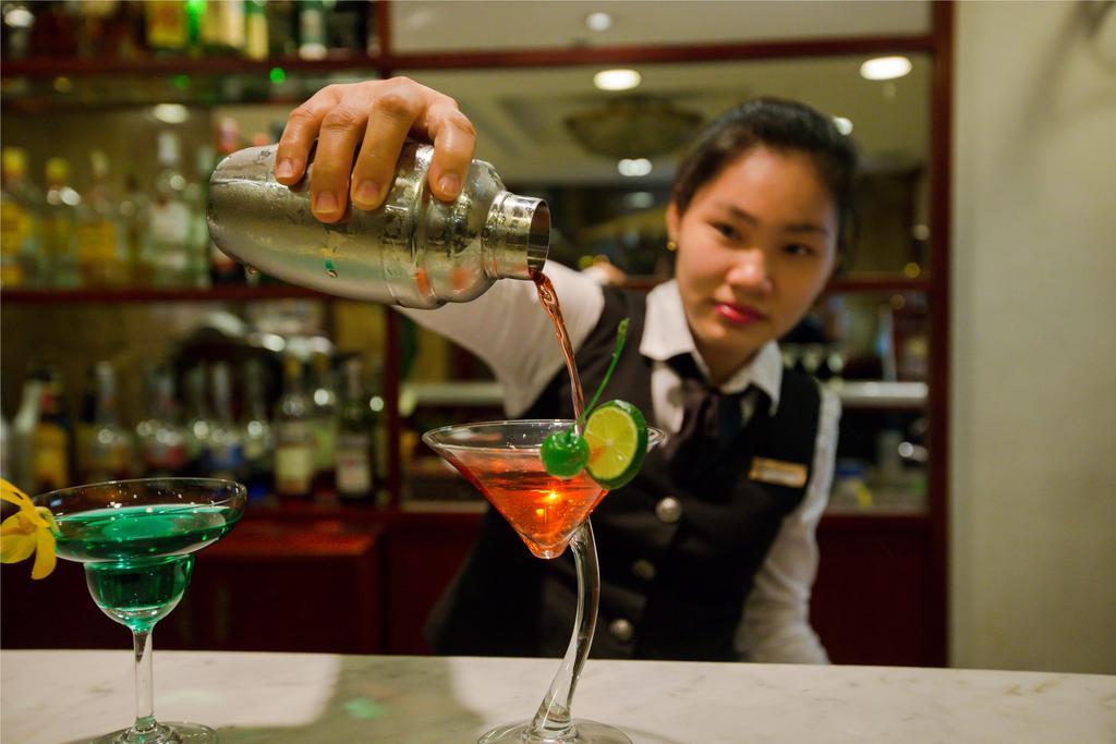 Conifer Boutique Hotel Hanoi Bagian luar foto