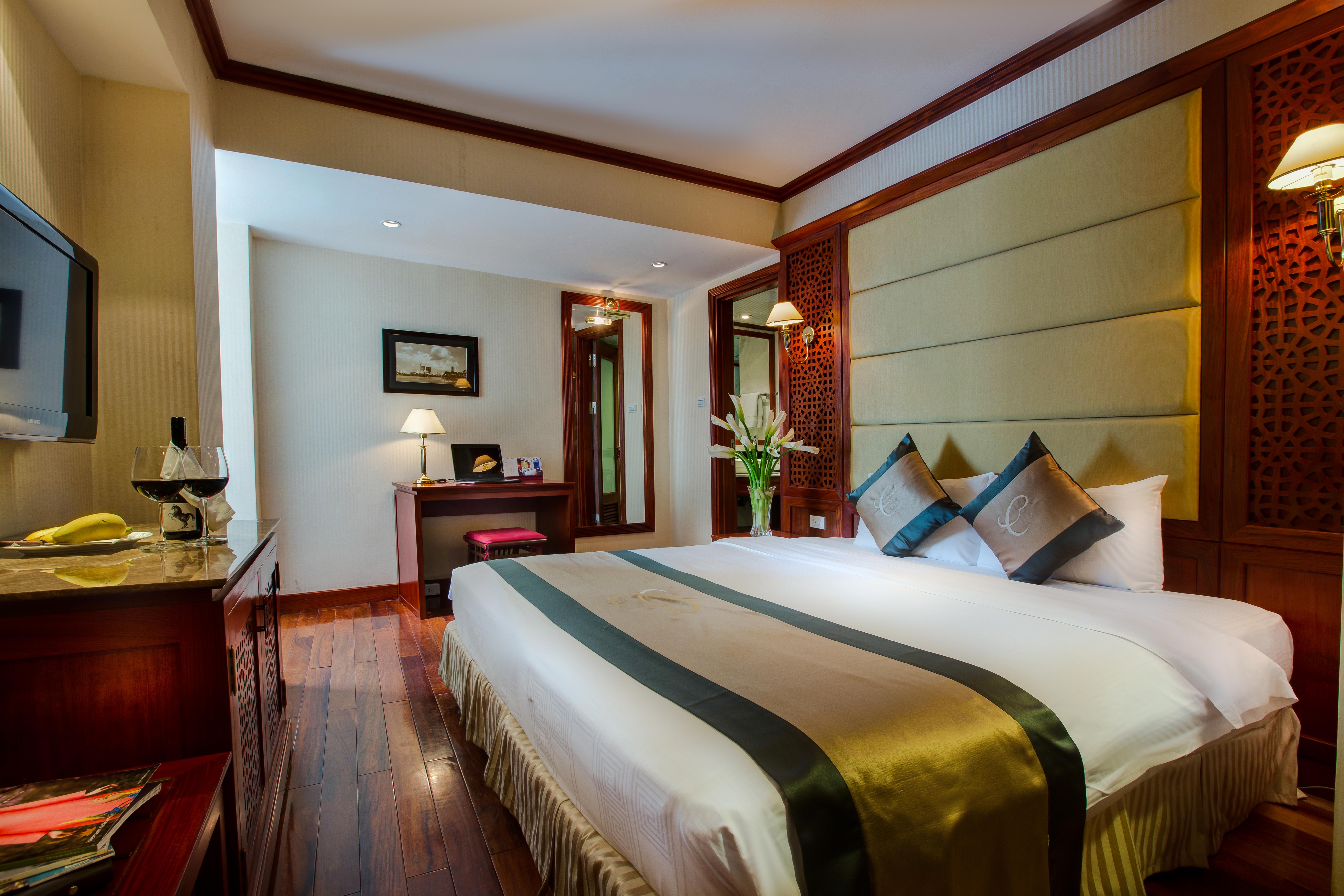 Conifer Boutique Hotel Hanoi Bagian luar foto
