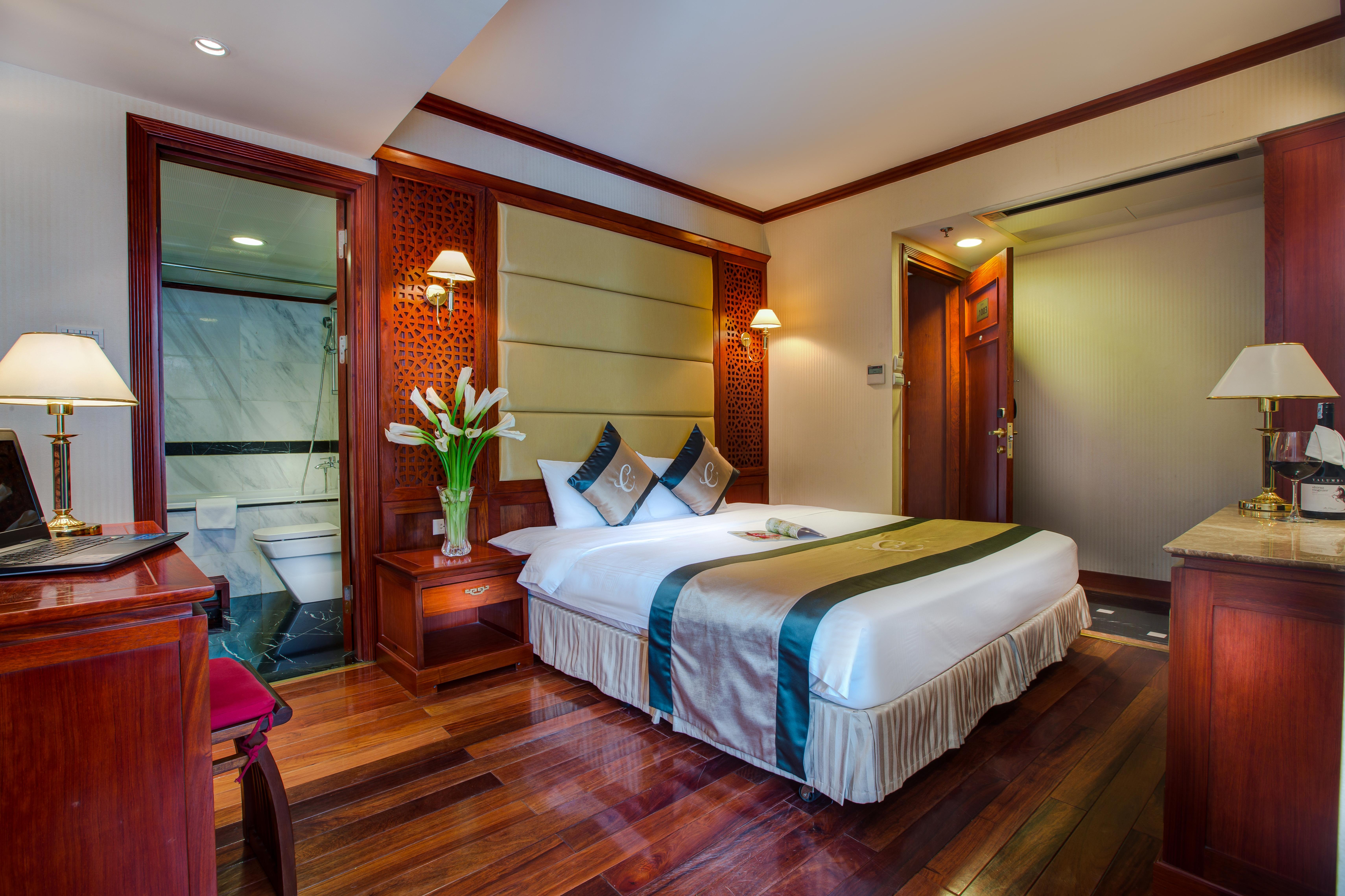 Conifer Boutique Hotel Hanoi Bagian luar foto
