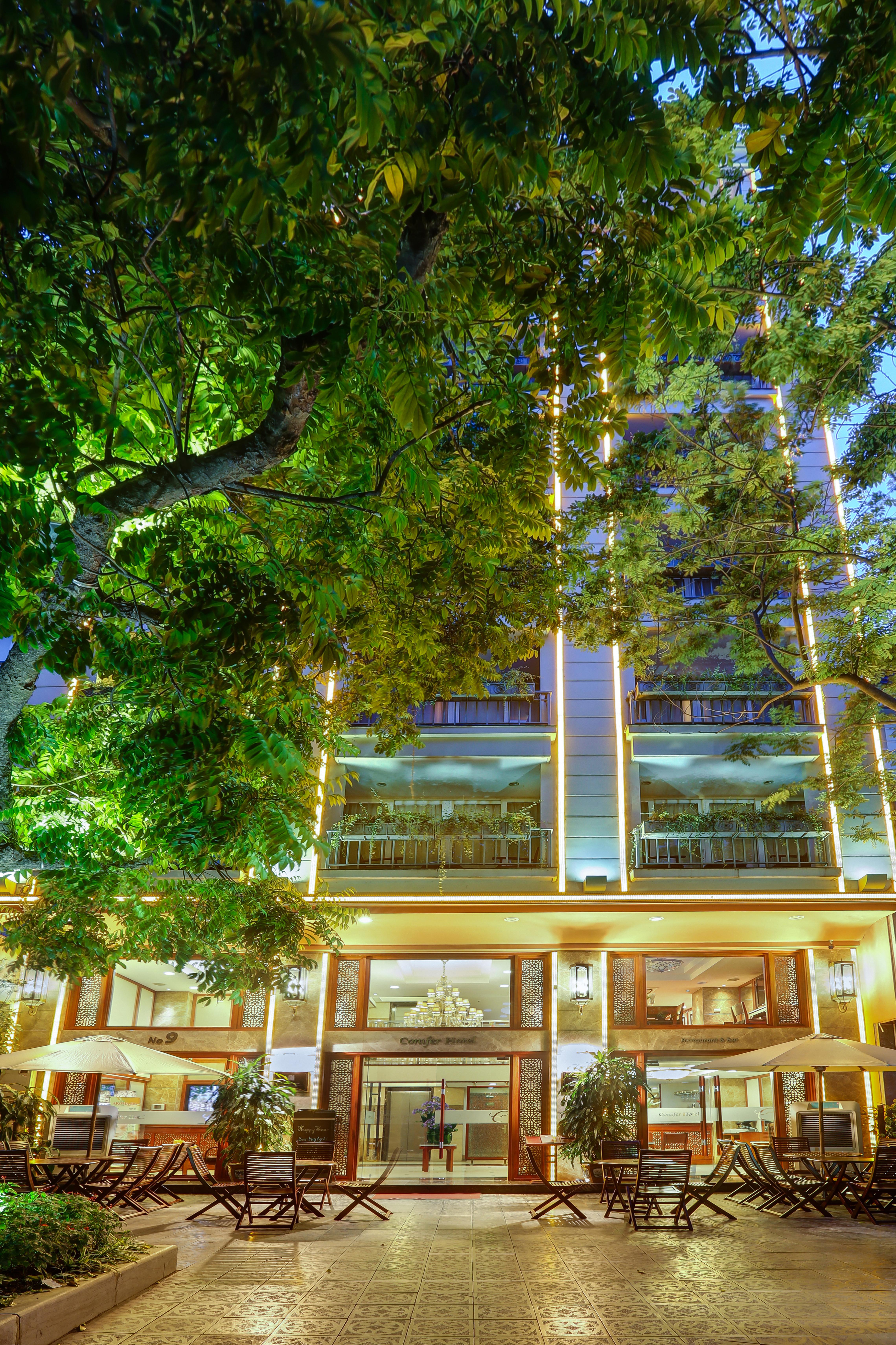 Conifer Boutique Hotel Hanoi Bagian luar foto